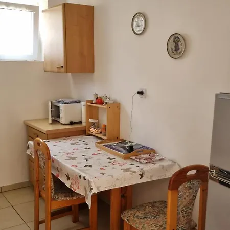 Πανσιόν Haus Nadine - Balaton 2*