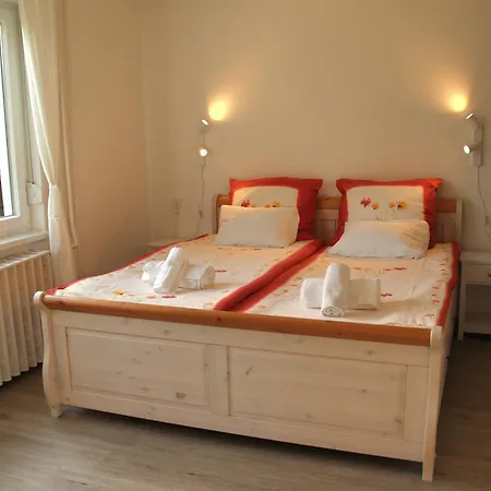 Pensión Haus Nadine - Balaton Szolad