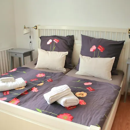 Haus Nadine - Balaton Guest house Szolad