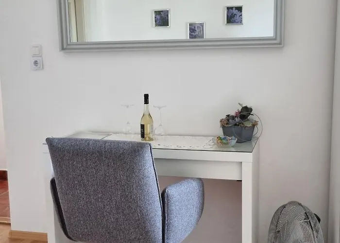 Haus Nadine - Balaton 게스트하우스