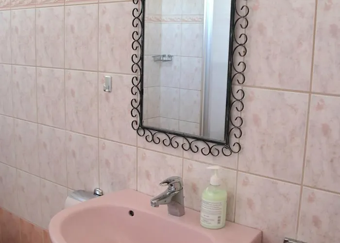 게스트하우스 Haus Nadine - Balaton 2*