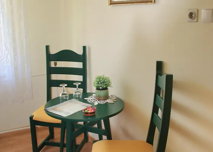 게스트하우스 Haus Nadine - Balaton Szolad